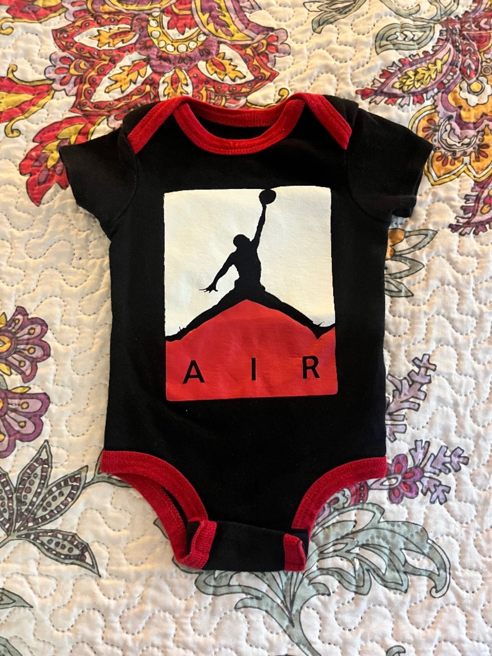 Nike Air Jordan Baby Toddler One-Piece Outfit Black Red 0-6 Months Jumpman